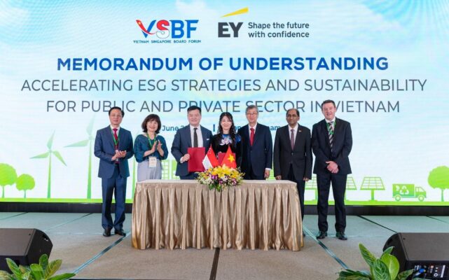 Lễ ký kết giữa VIETSTAR, Sáng lập Diễn đàn quản trị cấp cao Việt Nam – Singapore (VSBF) và Ernst & Young – Singapore
